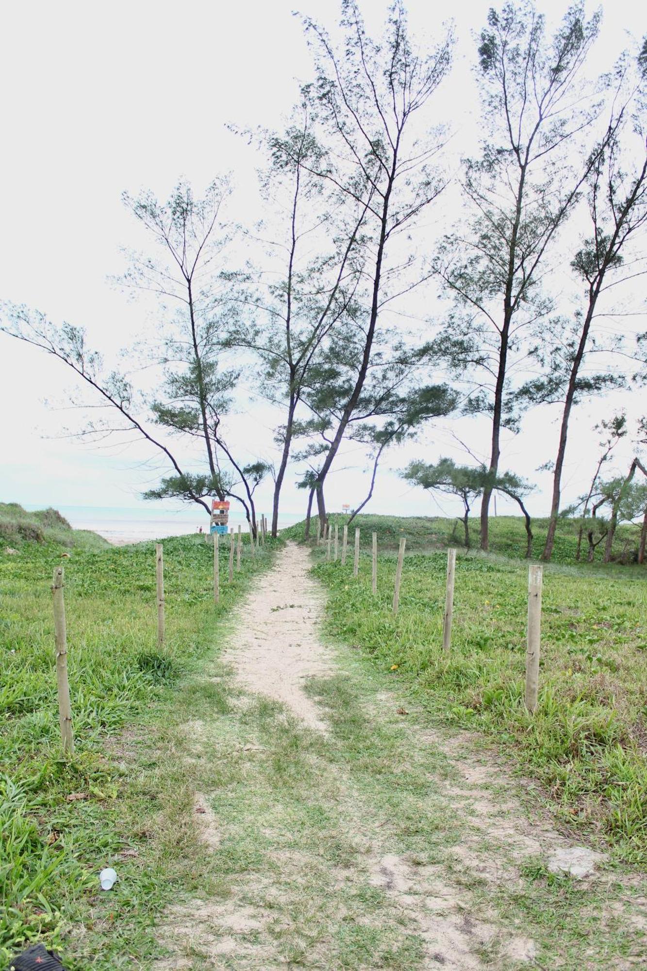 Pousada Recanto Beach House - Cabo Frio - Rj- Unamar- Cond Florestinha - 1 Min A Pe Da Praia Tamoios 外观 照片